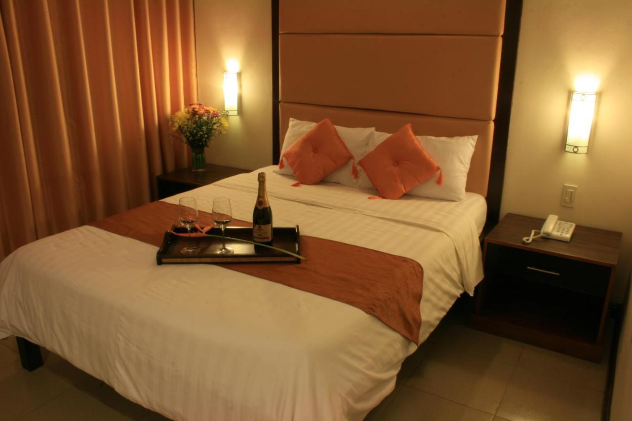 O Hotel Bacolod Bagian luar foto
